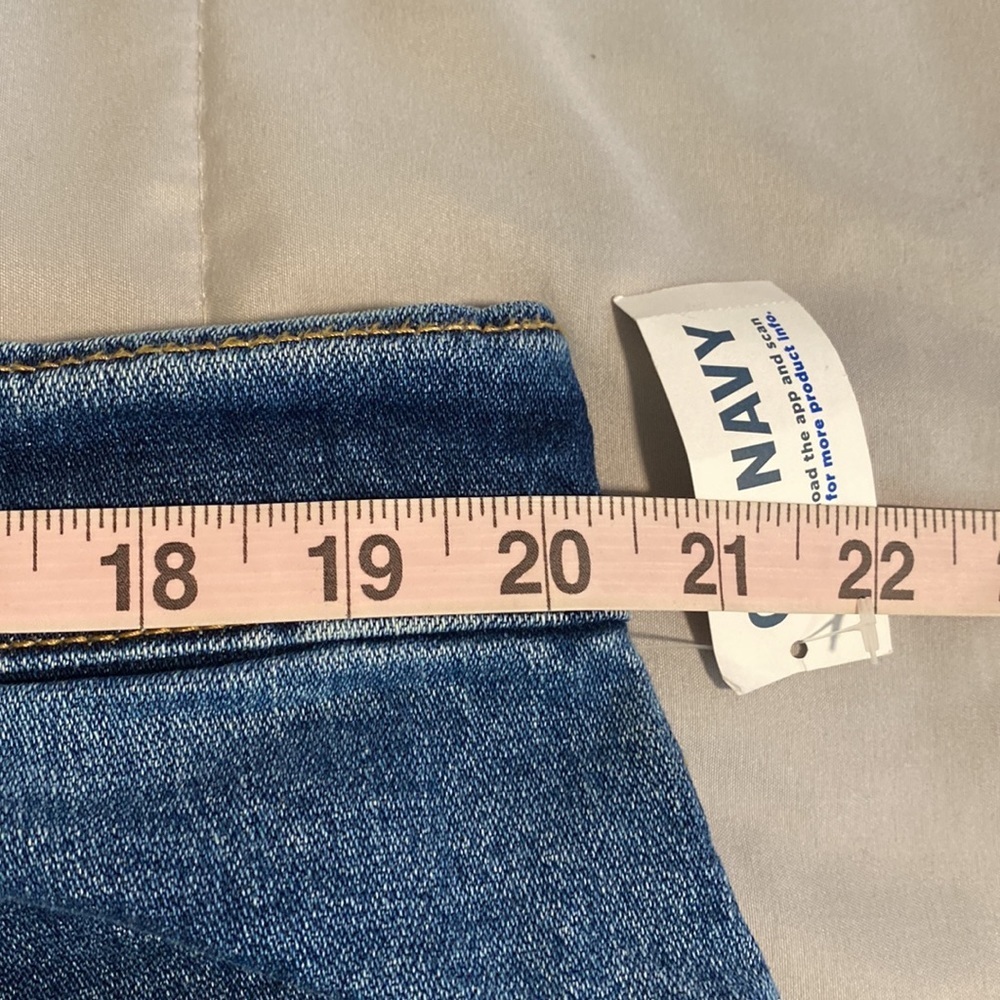 Old Navy Extra High Rise Ski Hi Straight Button Fly Secret Smooth Pockets Jeans - Picture 7 of 9